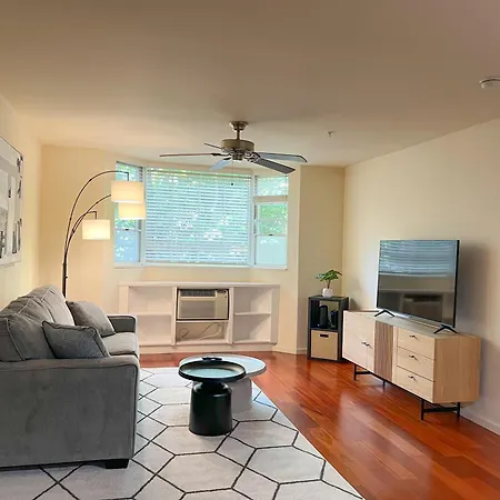 Tranquil Getaway At Waikiki Cove Condo